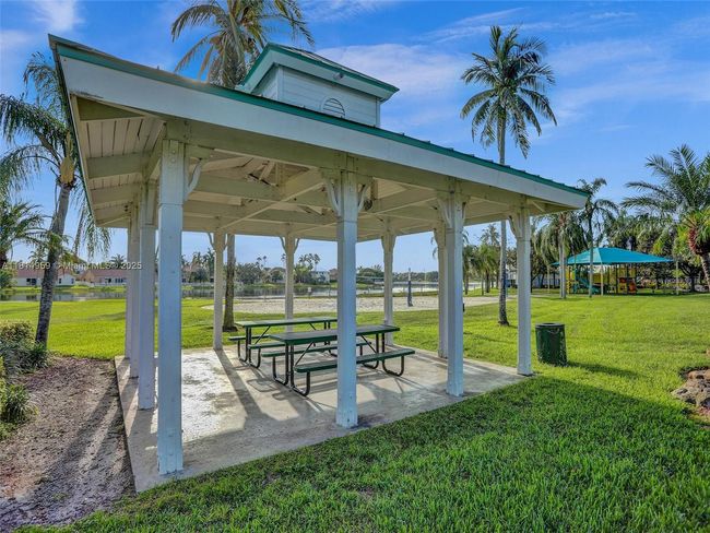 17610 Sw 4 Th Ct, House other with 4 bedrooms, 2 bathrooms and null parking in Pembroke Pines FL | Image 53