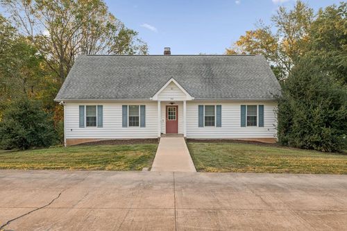 542 Ampthill Rd, Cartersville, VA, 23027-9606 | Card Image