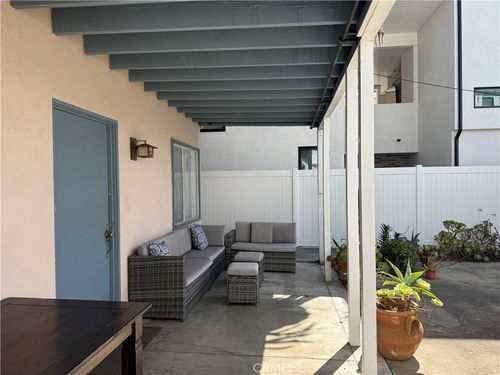 504 Marigold Ave, Corona del Mar, CA, 92625-2441 | Card Image