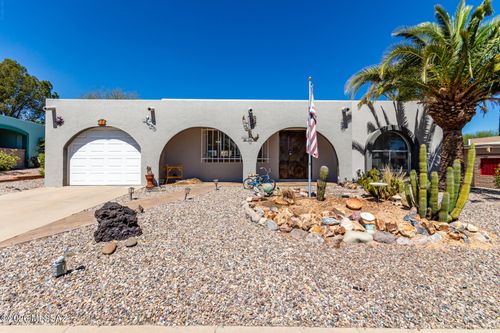 17 E Santa Belia, Green Valley, AZ, 85614-1519 | Card Image