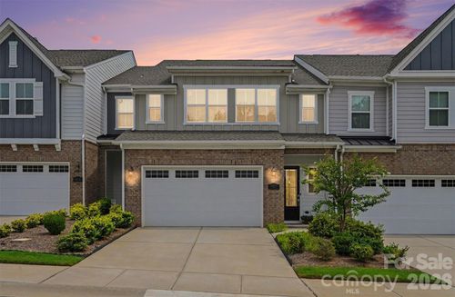 3019 Wittering Dr, Charlotte, NC, 28226-7832 | Card Image