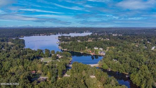 1564 Cherokee Rd E, Crossville, TN, 38572-6718 | Card Image