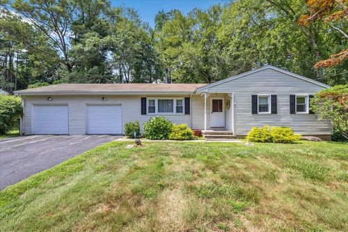 279 Dayton Rd, Trumbull, CT, 06611-1801 | Card Image