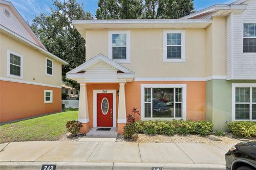 243 Alexander Woods Dr, PLANT CITY, FL, 33563-7117 | Card Image