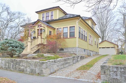 471 Lowell St, Manchester, NH, 03104-5255 | Card Image