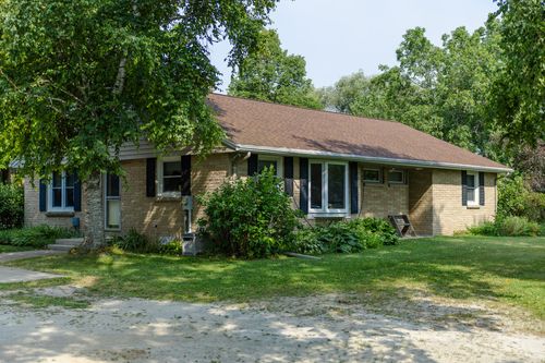 5182 County Road D, Fond Du Lac, WI, 54937-9175 | Card Image