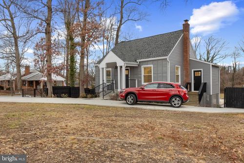 3284 Annandale Rd, FALLS CHURCH, VA, 22042-3800 | Card Image