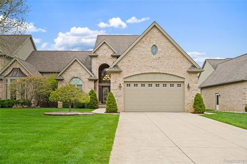 945 Saint James Park Avenue, Monroe Charter Township, MI, 48161 | Card Image