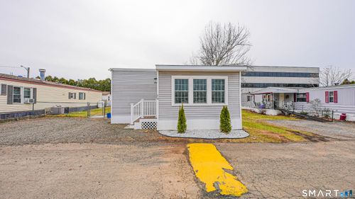 525 E Main Street, Branford, CT, 06405 | Card Image