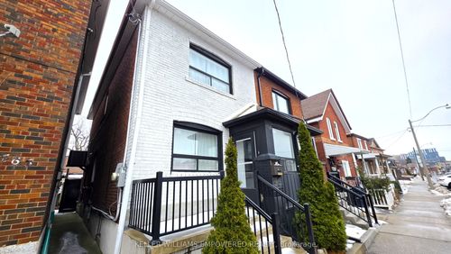 583 Old Weston Rd, Toronto, ON, M6N3B2 | Card Image
