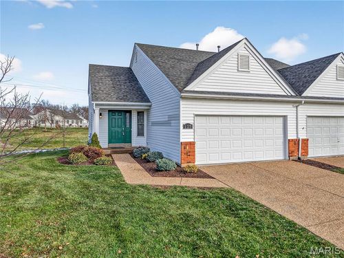 89a-127 Maryland Dr, O Fallon, MO, 63366-1160 | Card Image