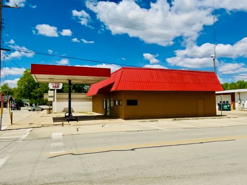 105 Si Johnson Ave, Sheridan, IL, 60551-2043 | Card Image