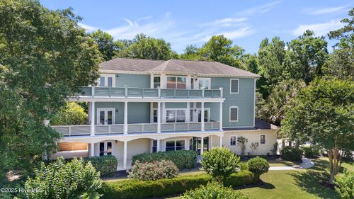 1054 Marshside Way, Belville, NC, 28451-7418 | Card Image