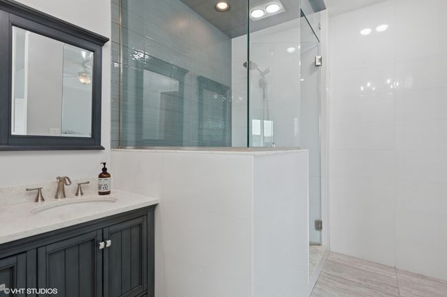 6N142 Riverside Dr, House other with 4 bedrooms, 4 bathrooms and 2 parking in St. Charles IL | Image 14