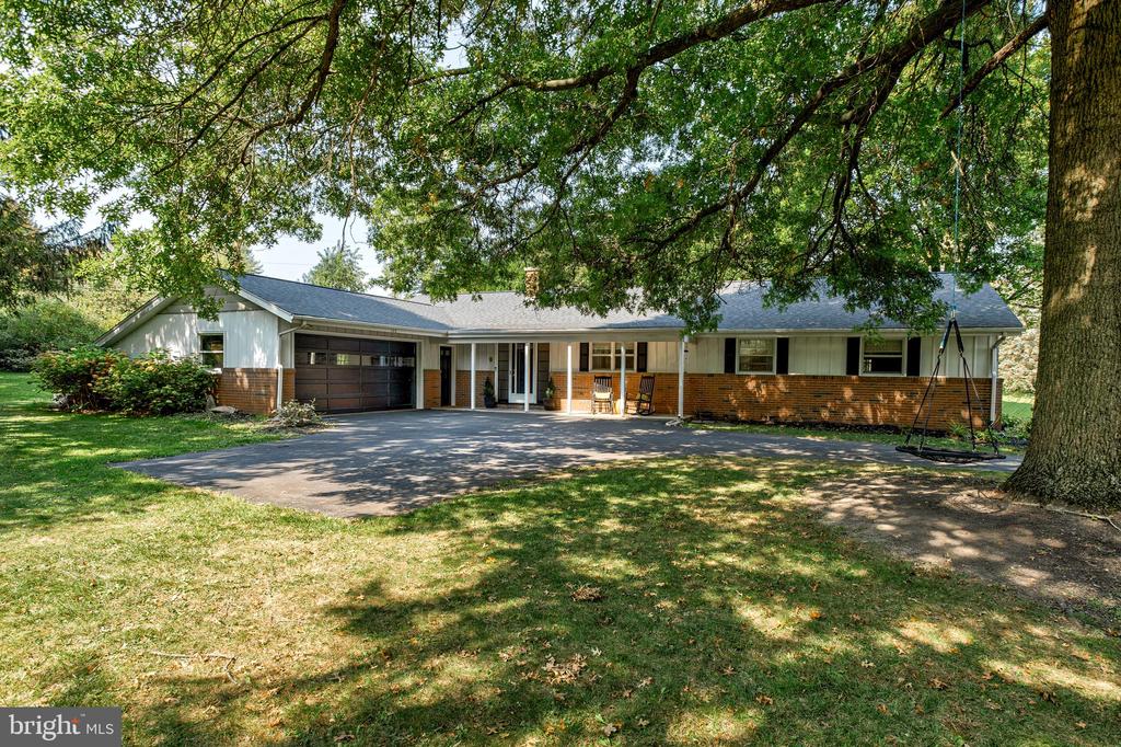 Harris Dr, State College, PA 16801