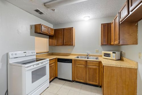 113-210 W Austin Street, Nacogdoches, TX, 75965 | Card Image