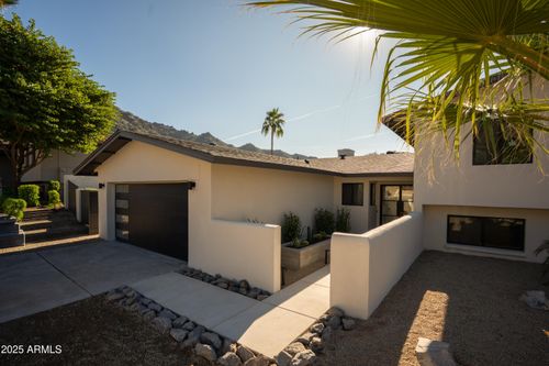 2225 E Belmont Ave, Phoenix, AZ, 85020-4720 | Card Image