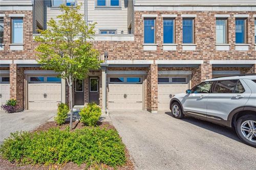 13-39 Kay Cres, Guelph, ON, N1L0N5 | Card Image