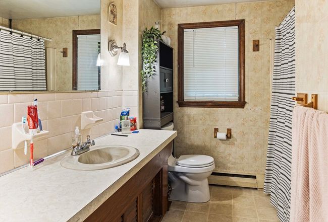 11 Trinity Ave, House other with 3 bedrooms, 2 bathrooms and 5 parking in Grafton MA | Image 19