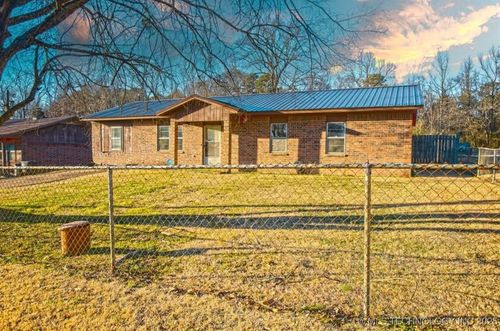 1003 Lukfata St, Broken Bow, OK, 74728-2507 | Card Image