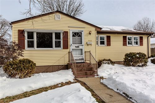 266 Vineyard Rd, Warwick, RI, 02889-4323 | Card Image