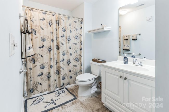 2nd Floor Bath | Image 35