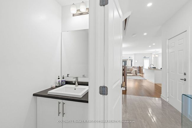 4010 Jockvale Rd, House attached with 3 bedrooms, 3 bathrooms and 1 parking in Nepean ON | Image 7
