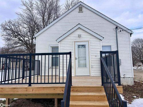 707 E 6th St, Wellsburg, IA, 50680-7740 | Card Image