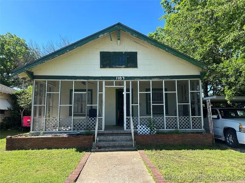 1107 W Broadway St, Henryetta, OK, 74437-4839 | Card Image
