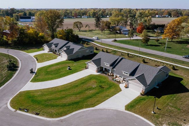 3212 W Bartlett Dr, Condo with 2 bedrooms, 2 bathrooms and null parking in New Haven IN | Image 5