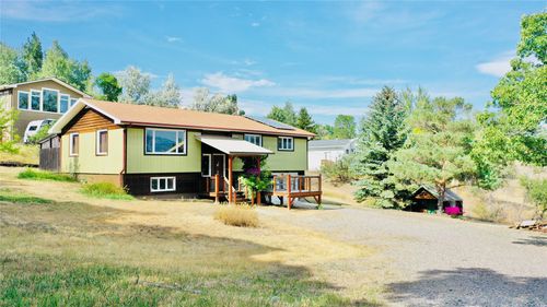 205 E Montana St, Livingston, MT, 59047-2027 | Card Image