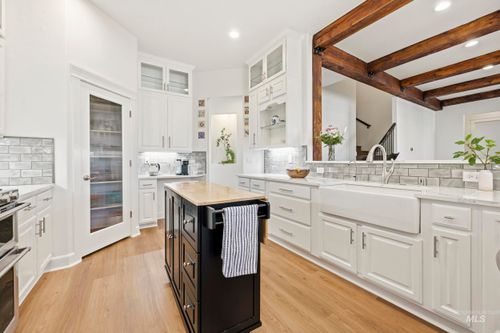 2224 W Root Creek St, Meridian, ID, 83646-4677 | Card Image