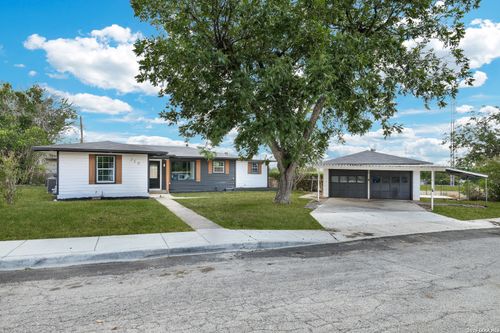 250 Lilla Jean Dr, San Antonio, TX, 78223-1222 | Card Image