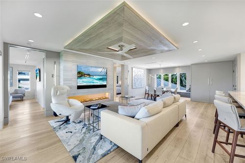 295 5th Ave S, NAPLES, FL, 34102-6501 | Card Image