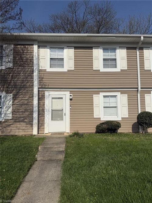 unit-b-5735 Bramblegate Rd, Greensboro, NC, 27409-3029 | Card Image
