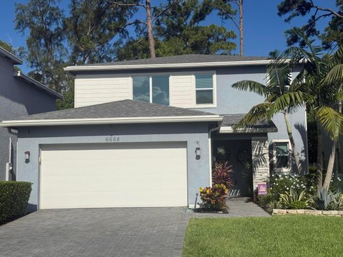 6668 Pointe Of Woods Dr, West Palm Beach, FL, 33413-3801 | Card Image