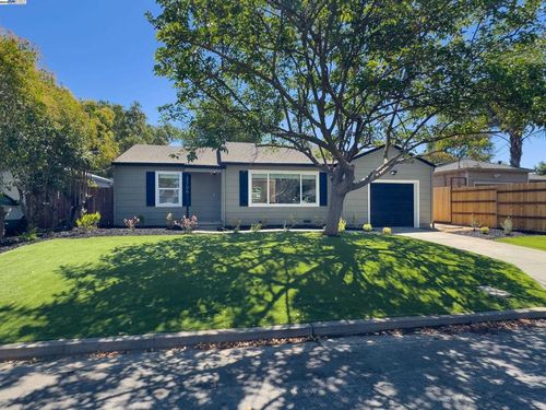 3706 Los Flores Ave, Concord, CA, 94519-1353 | Card Image