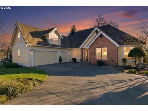 2082 Barrington Ave Se, Salem, OR, 97302-2066 | Card Image