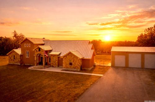 4691 Fm 1339, Kingsbury, TX, 78638-1137 | Card Image