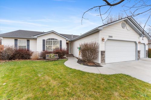 2407 Stormy Mountain Pl, Mountain Home, ID, 83647-1662 | Card Image