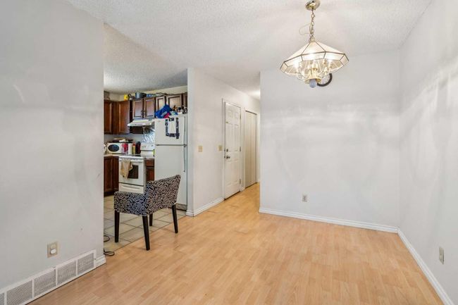 509 and 511 13 Avenue Ne, Home with 5 bedrooms, 2 bathrooms and 3 parking in Calgary AB | Image 10