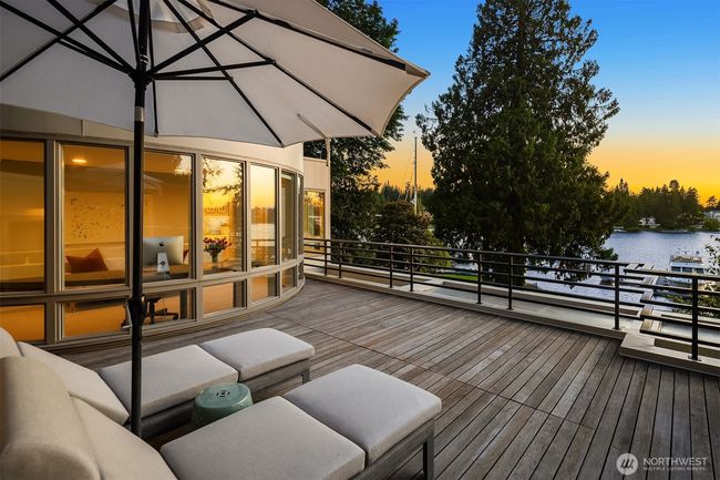 3611 Hunts Point Rd, House other with 3 bedrooms, 3 bathrooms and 3 parking in Hunts Point WA | Image 16