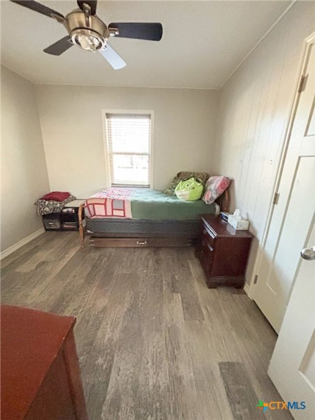 912 N Avenue G, House other with 4 bedrooms, 3 bathrooms and null parking in Shiner TX | Image 19