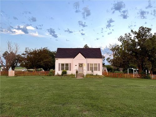 231 951st Rd, Holden, MO, 64040-8323 | Card Image