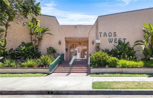 20-7924 Woodman Ave, Panorama City, CA, 91402 | Card Image