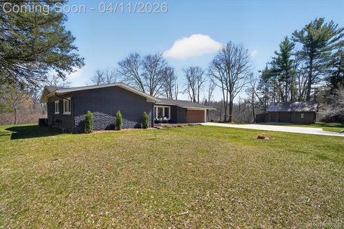 871 Windemere Dr, Brighton, MI, 48114-8779 | Card Image