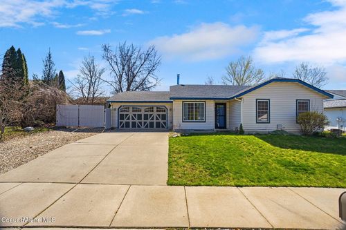 8402 W California St, Rathdrum, ID, 83858-8519 | Card Image