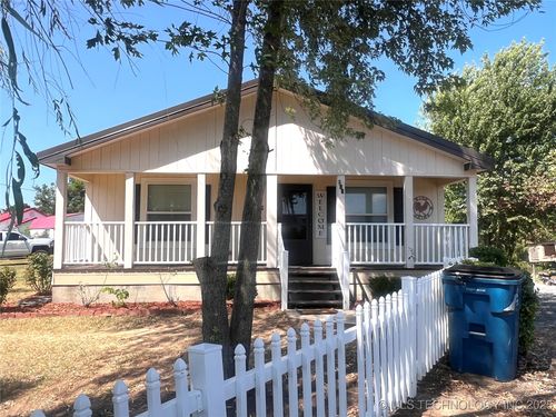 644 S Dewey St, Kiowa, OK, 74553-5028 | Card Image