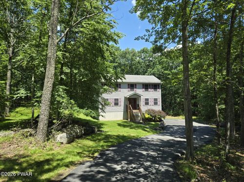 102 Bobwood Ln, Milford, PA, 18337-9596 | Card Image