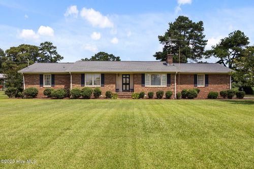 1525 Fieldsboro Rd, Walstonburg, NC, 27888-9433 | Card Image